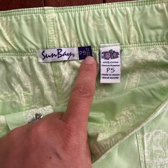 Sun Bay Women’s Lime Green Seashell Print Capri Pants Size Small Petite. - Picture 4 of 7